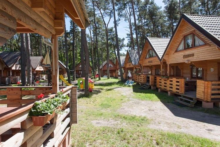 Spacious Holiday Homes Near The Beach In Поберово Екстериор снимка