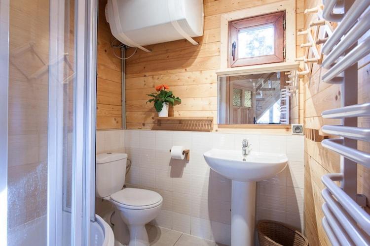 Spacious Holiday Homes Near The Beach In Поберово Екстериор снимка