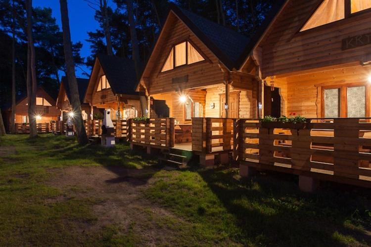 Spacious Holiday Homes Near The Beach In Поберово Екстериор снимка
